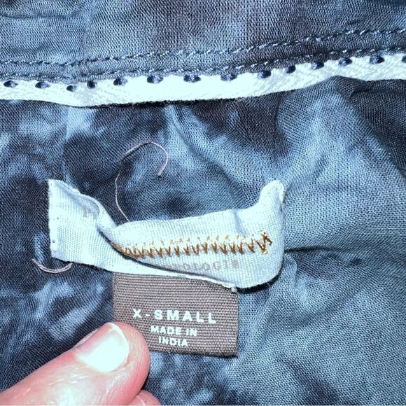 Anthropology shirt size XS - Picture 3 of 5